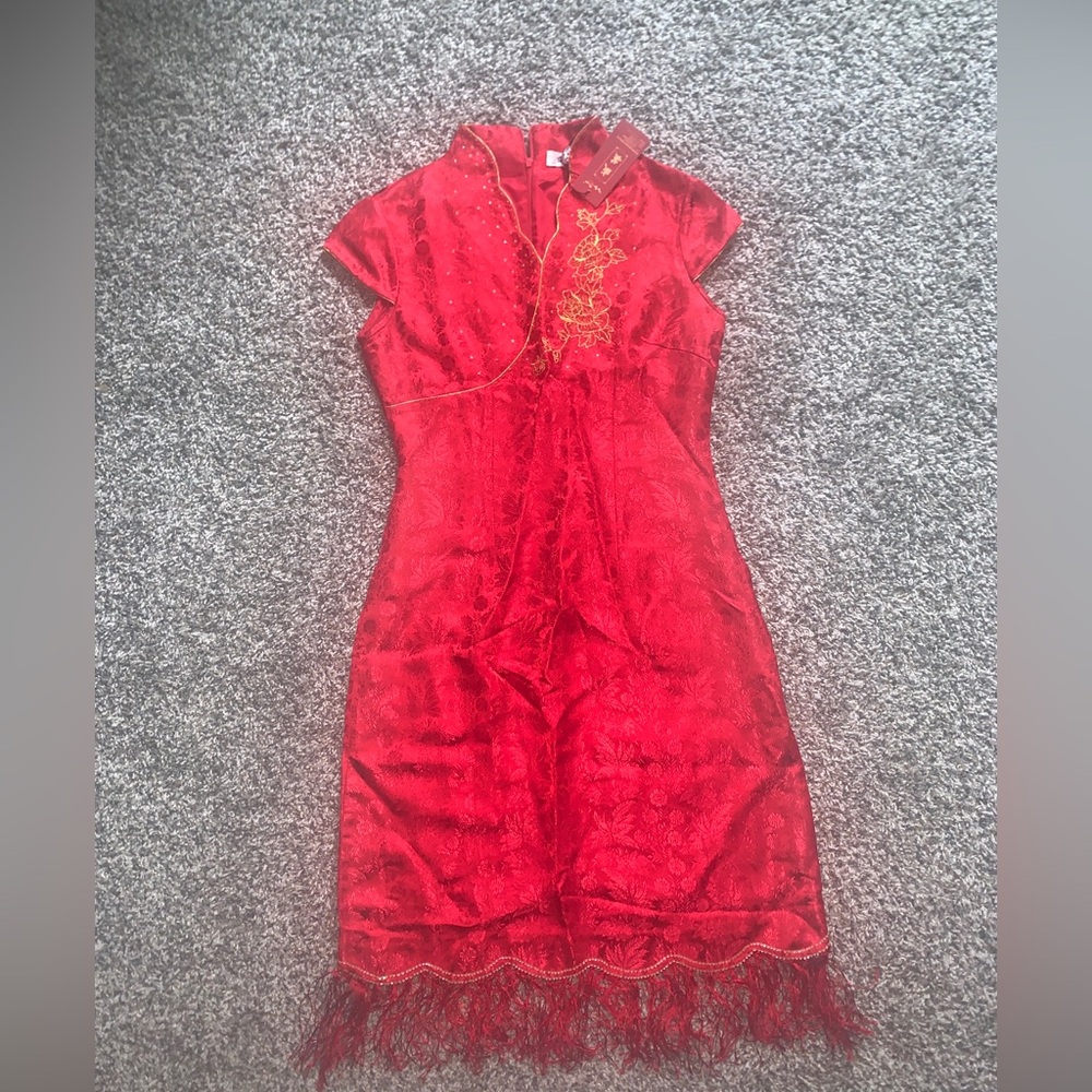 Elegant Red Chinese Cheongsam Dress with Gold Embroidery
